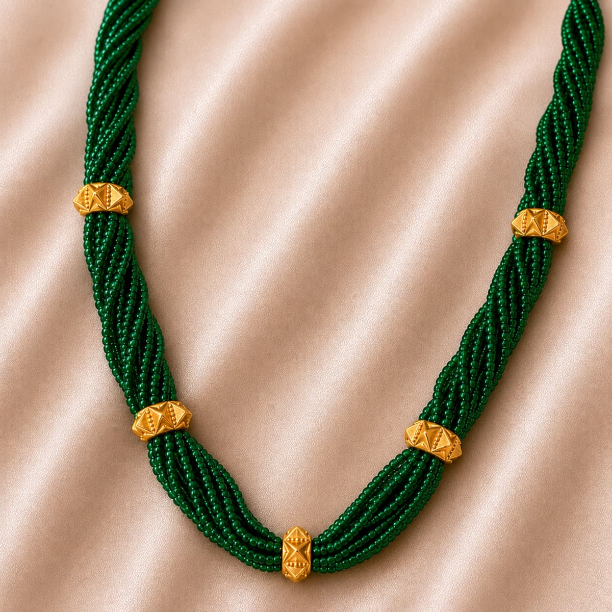Royal Green Naugedi Necklace